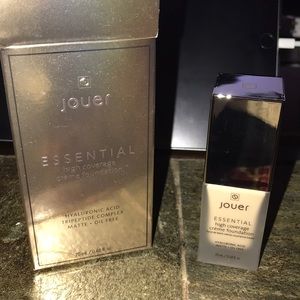 Jouer Essential High Coverage Foundation Fawn